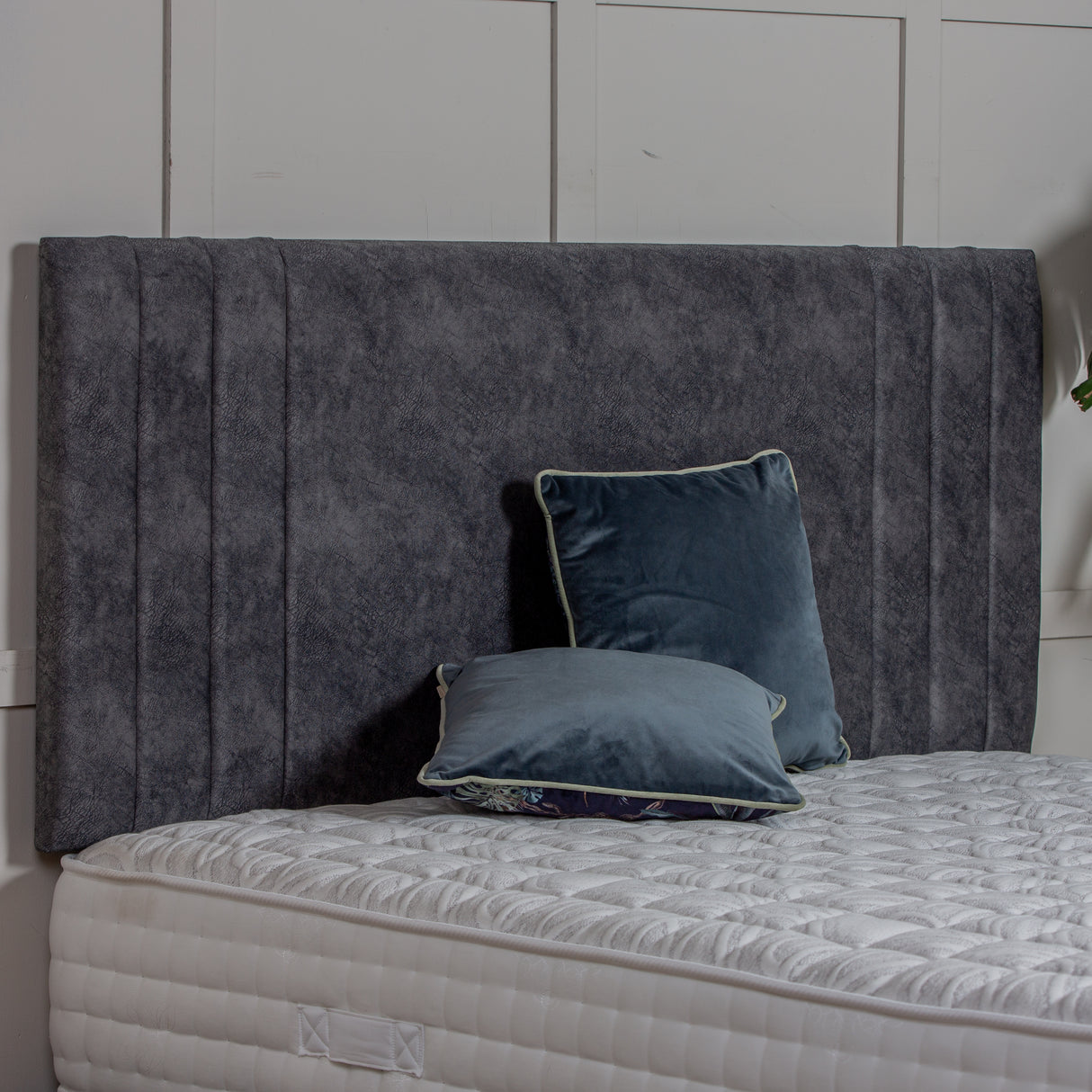 Vienna Divan Bed Set with Headboard