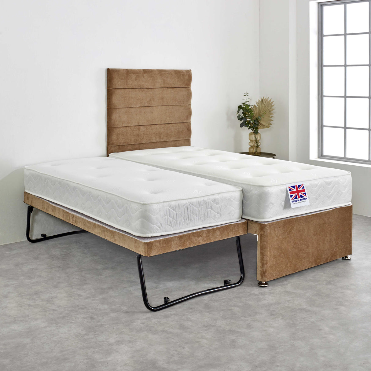 Royal Tunbridge 1000 Pocket Sprung Divan Guest Bed with 2 x Mattresses